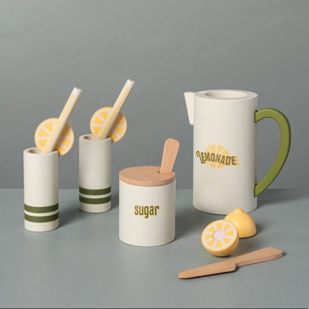 HEARTH AND HAND Toy Lemonade Set